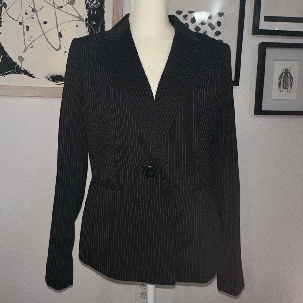 Kasper Petites pinstripe suit. BNWT